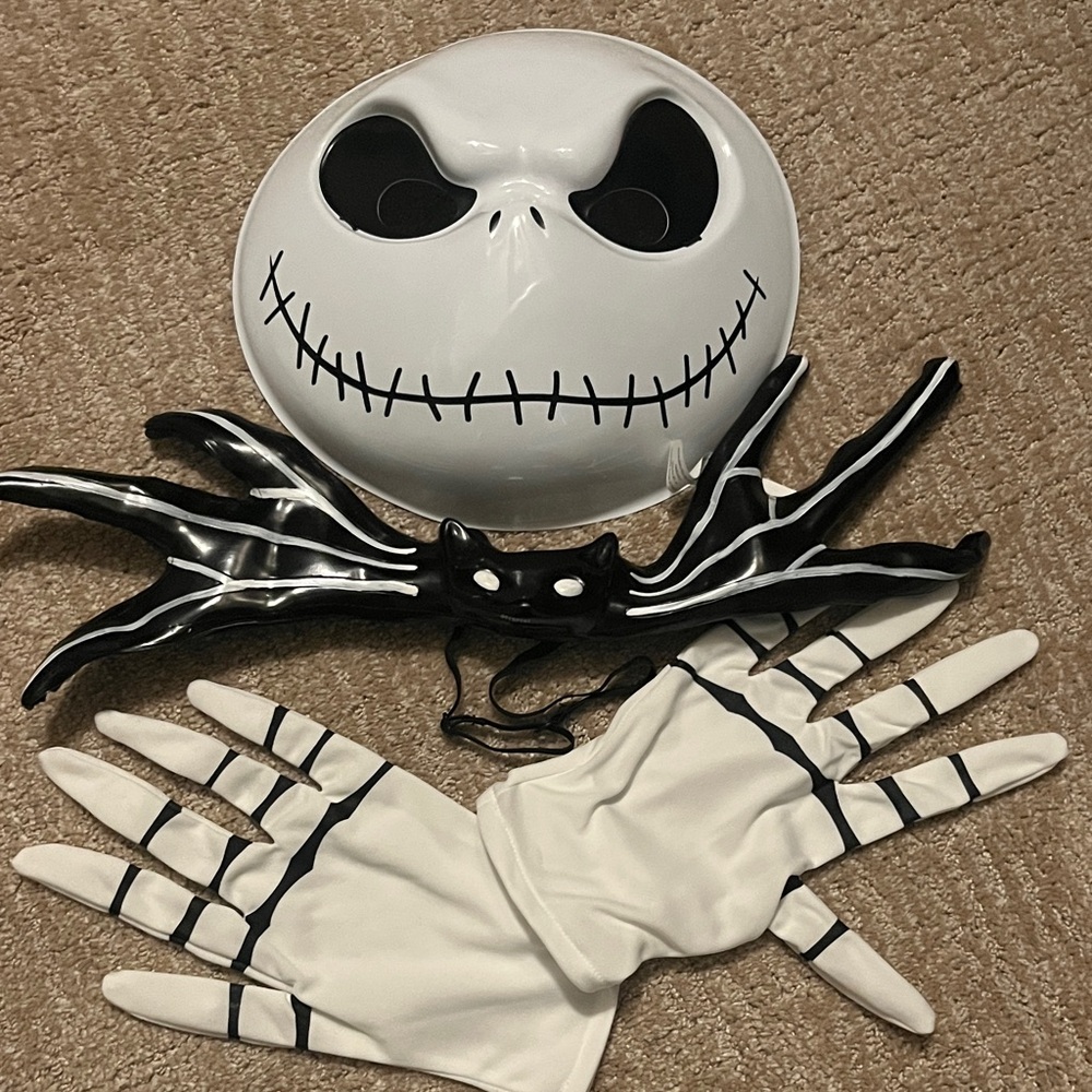 Jack Skellington Costume Set - Picture 2 of 5